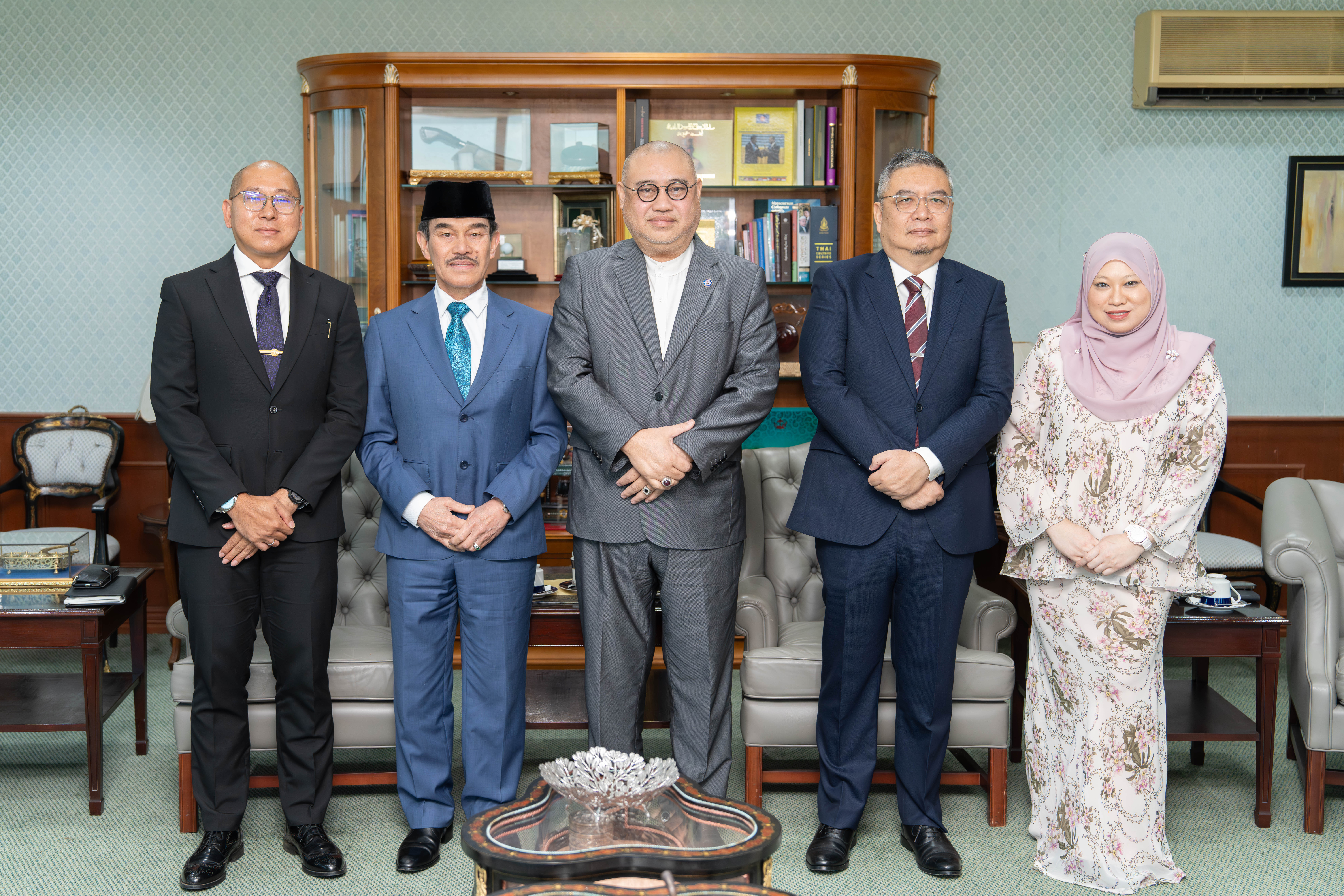 21052026_Kunjung Hormat Duta-duta baharu (14).jpg